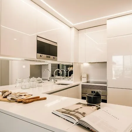 Figaro - 1 Bedroom And Balcony In Santo Antonio Appartement