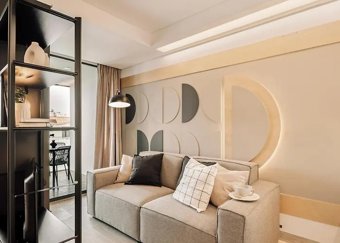 Figaro - 1 Bedroom And Balcony In Santo Antonio Apartament *
