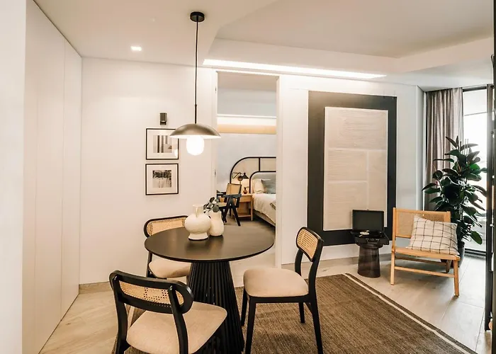 Apartament Figaro - 1 Bedroom And Balcony In Santo Antonio *