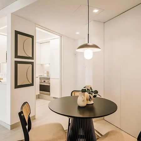 Figaro - 1 Bedroom And Balcony In Santo Antonio شقة *