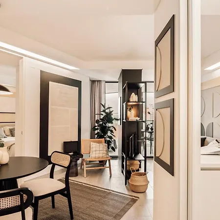 Figaro - 1 Bedroom And Balcony In Santo Antonio شقة