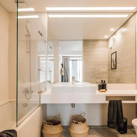 Figaro - 1 Bedroom And Balcony In Santo Antonio * Lisboa